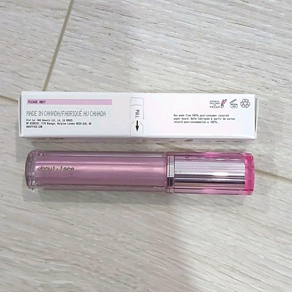 Brand New about-face Halsey Light Lock lipgloss - Picture 2 of 2